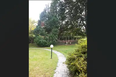 Villa in vendita, Via A. Moro, Varano Borghi