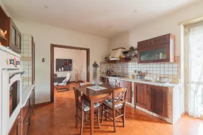 Casa in vendita, Via Urzulei, Roma