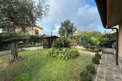 Villa in vendita, Via Rifiano, Roma
