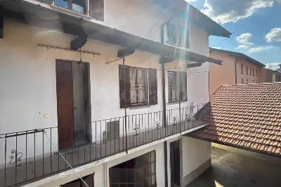 Casa Indipendente in vendita, Via Novara, Busto Arsizio