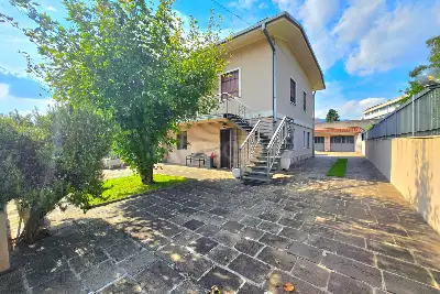 Villa Bifamiliare in vendita, Via Bevilacqua, Concesio, Concesio