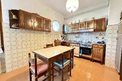 Casa in vendita, Via Lucerna, Milano