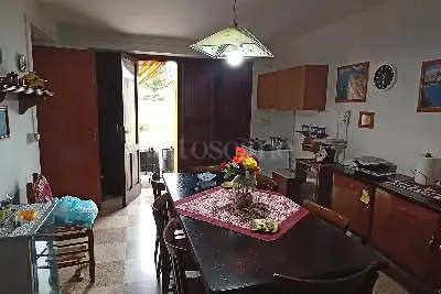 Casa Indipendente in vendita, Via Santa Lucia 93, Custonaci