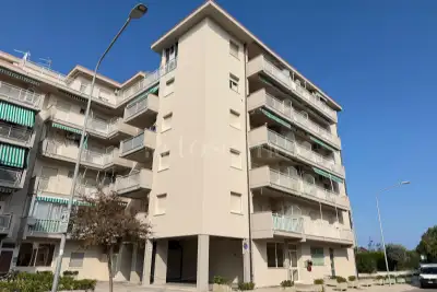 Casa in vendita, Via Cavour, Alba Adriatica