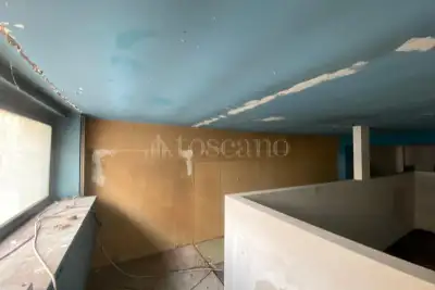 Negozio in affitto, Via Fiuggi, Milano