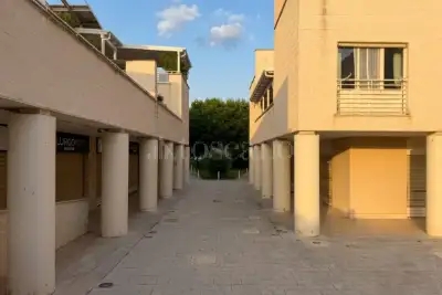 Casa in vendita, Viale della Pineta di Fregene, Fiumicino