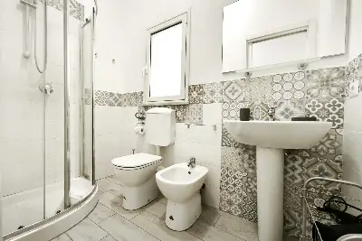 Palazzo in vendita, Via Madonna della Volta, Palermo