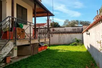 Villa Plurifamiliare in vendita, Via Domenico Serradifalco, Roma