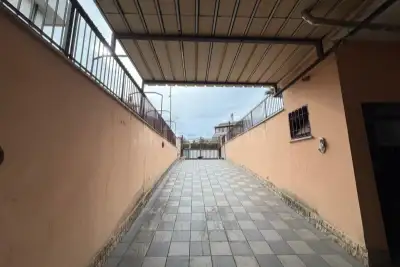 Villa in vendita, Via Taleggio, Roma