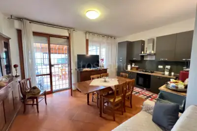 Villino a Schiera in vendita, Viale di Castel San Giorgio, Fiumicino