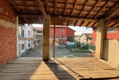 Magazzino in vendita, Via San Giorgio, Fenegrò