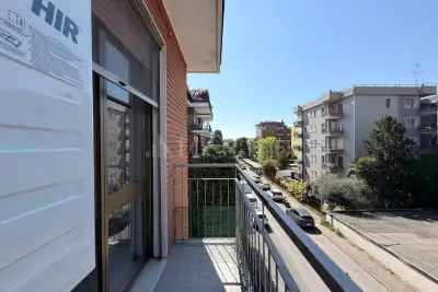 Casa in affitto, Via San Bernardo, Opera