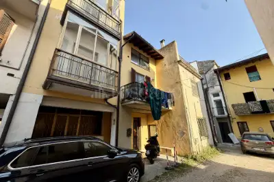 Casa in vendita, Via A. Diaz, San Zeno Naviglio