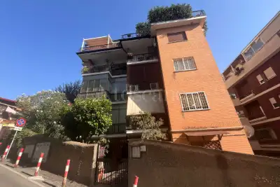 Casa in vendita, Via Gradoli, Roma
