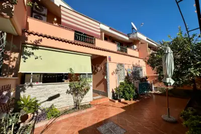 Villino a Schiera in vendita, Via dei Lecci, Anzio