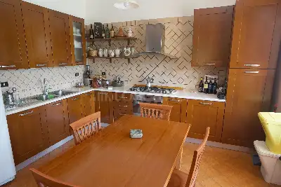 Villa in vendita, Arsoli - Località Colle del Prete, Arsoli