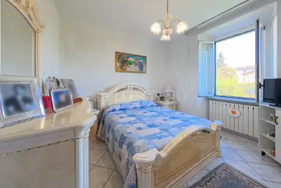 Villa Bifamiliare in vendita, Via della Repubblica, Bisuschio