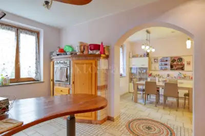 Villa in vendita, Via Milano, Bedero Valcuvia