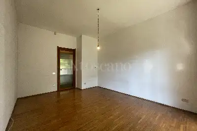 Casa in vendita, Via dei Ciclamini, Milano