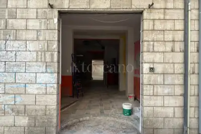 Negozio in vendita, Via Michele Garruba, Bari
