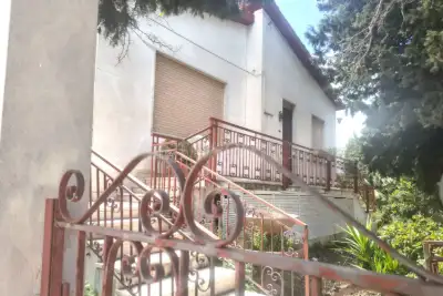 Casa Indipendente in vendita, Via Lipari, Valderice