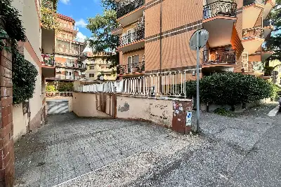 Magazzino in vendita, Via Luigi Siciliani, Roma