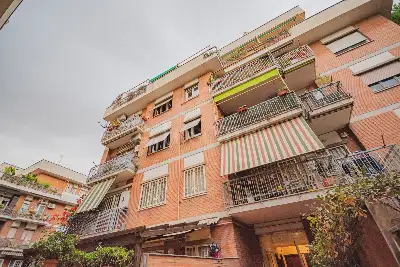 Casa in vendita, Via Luigi Ronzoni, Roma