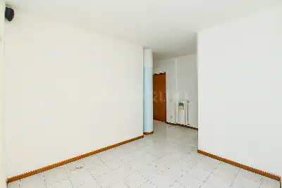 Casa in vendita, Via Adua, Erba