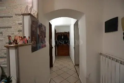 Casa in vendita, via Garibaldi Olgiate Comasco, Olgiate Comasco