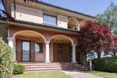 Villa in vendita, Via Aldo Moro, Provaglio d'Iseo