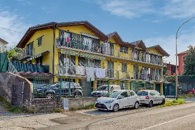 Casa in vendita, Via Luinese, Cunardo