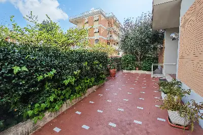 Casa in affitto, Via di Val Favara, Roma