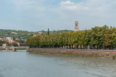 Casa in vendita, Lungadige Sammicheli, Verona