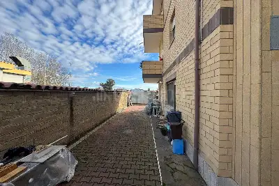 Palazzo in vendita, Via Gazzana Priaroggia, Fiumicino