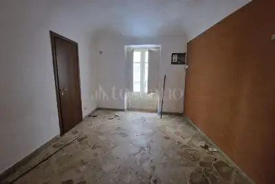Palazzo in vendita, Via Carini, Palermo
