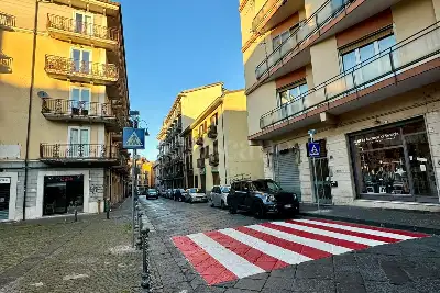 Negozio in vendita, Via Santissima Trinità, Avellino