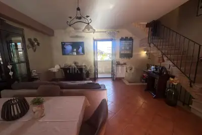 Villino a Schiera in vendita, Via Sesto San Giovanni, Roma