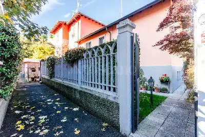Villa in vendita, Via privata Bitonto, Milano