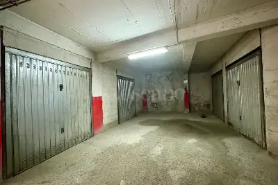 Box in vendita, Vicolo Sapienza - Avellino , Avellino