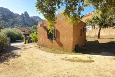 Laboratorio in vendita, Via la Petra Sarda, Olbia
