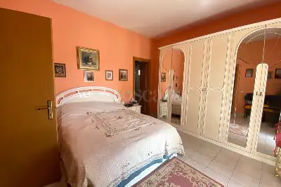 Casa in vendita, Via Mombaruzzo, Roma