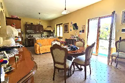 Villa in vendita, Via Taro, Ardea