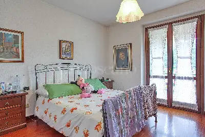 Villa in vendita, Via Ferruccio Pellini, Marchirolo