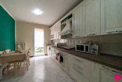 Villino a Schiera in vendita, Via Vallenoncello, Pordenone