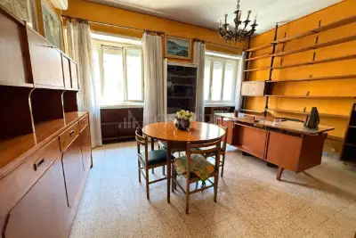 Casa in vendita, Via Edoardo Jenner, Roma