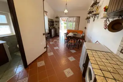 Villa in vendita, Via Sambucia, Palermo