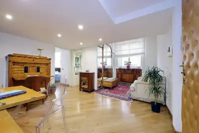 Casa in affitto, Via di San Nicola da Tolentino, Roma