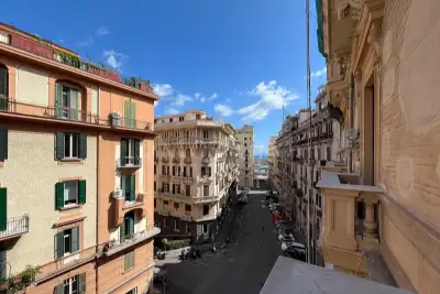 Casa in vendita, Via Santa Lucia, Napoli