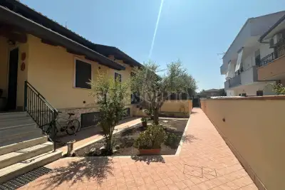 Villa Plurifamiliare in vendita, Via Carlo Maria Rosini, Roma