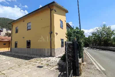 Casa Indipendente in vendita, Via Antica Arischia, L'Aquila